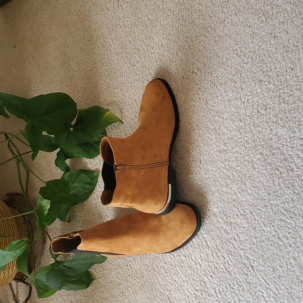 Nine West Short Booties